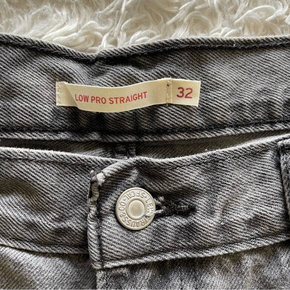 Levi’s Low Pro Straight Jeans Worn in Light Grey Size 32 - Picture 9 of 14